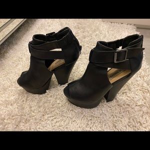 Steven Madden Sexy Black Heeled Open Booties